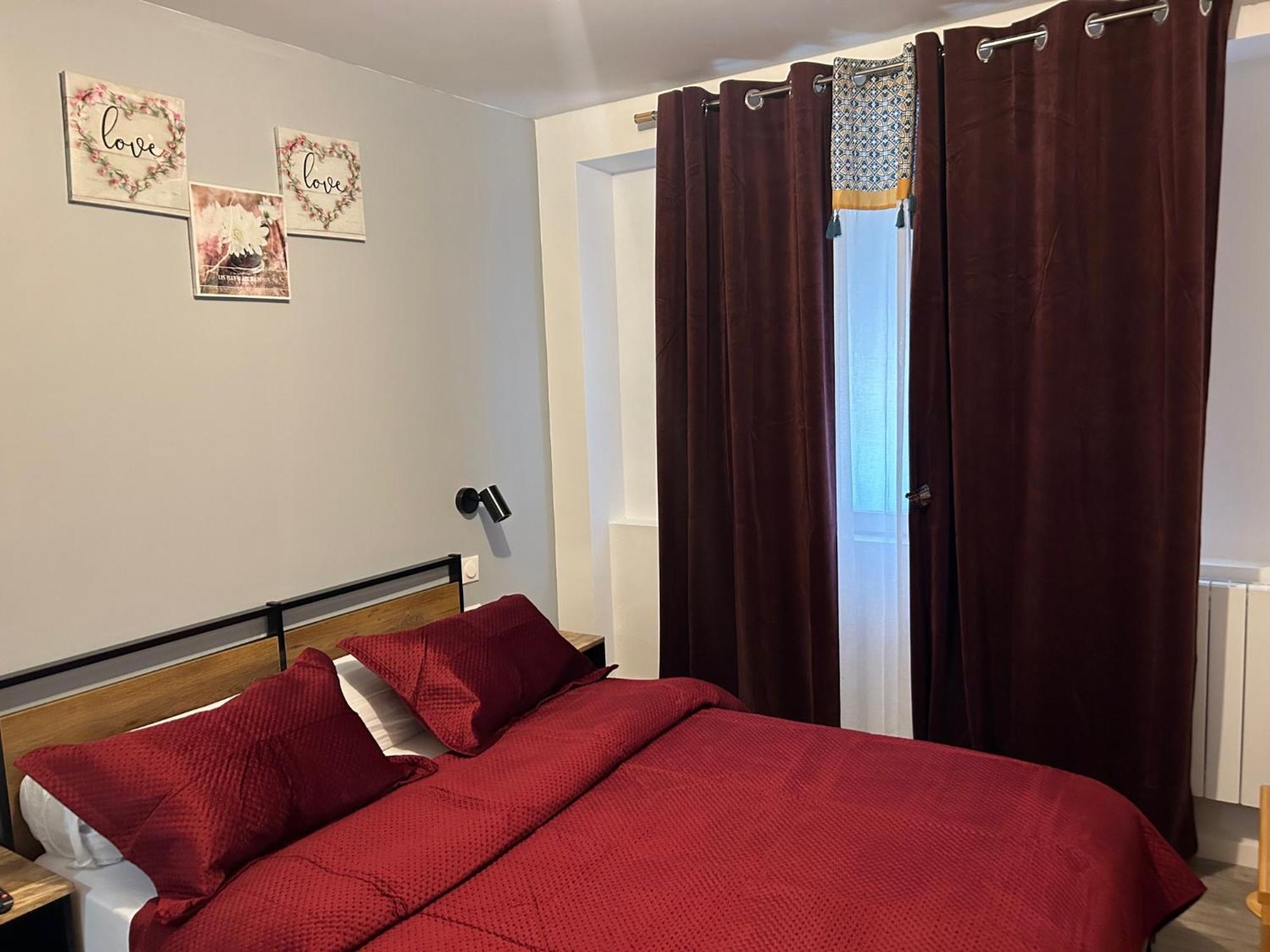 Hotel St Charles Рамбуйе Екстериор снимка